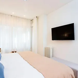 Genteel Alhondiga Apartment